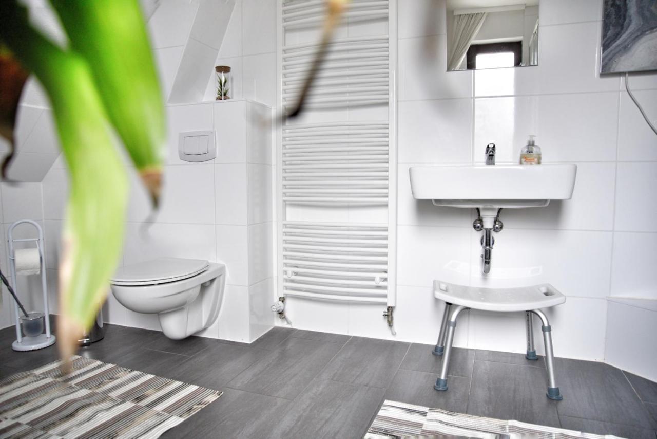 Mönkebude Ostseeferienhaus Oberes Apartment מראה חיצוני תמונה